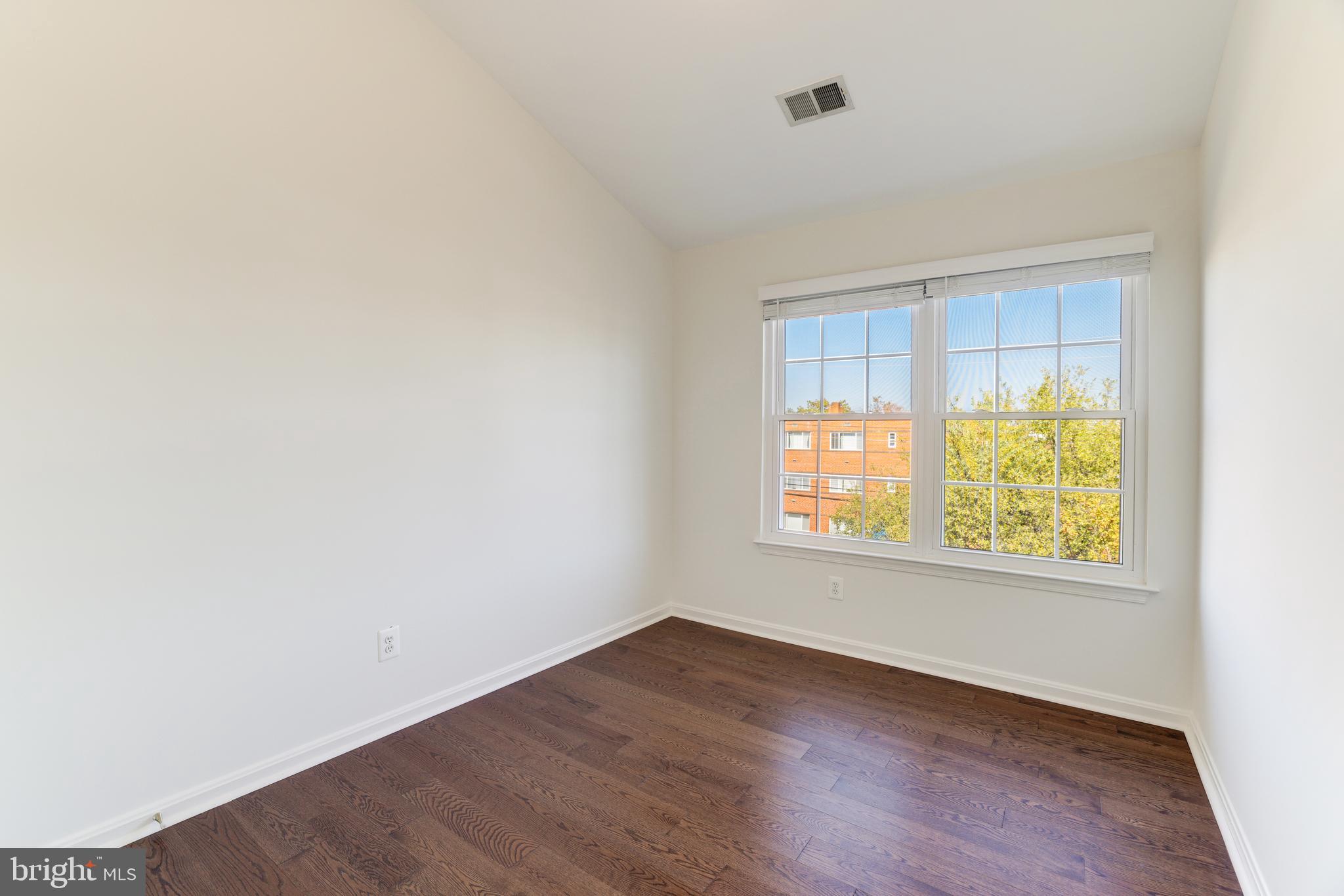 10 West Glebe Road Alexandria, VA 22305 - Photo 32 of 41