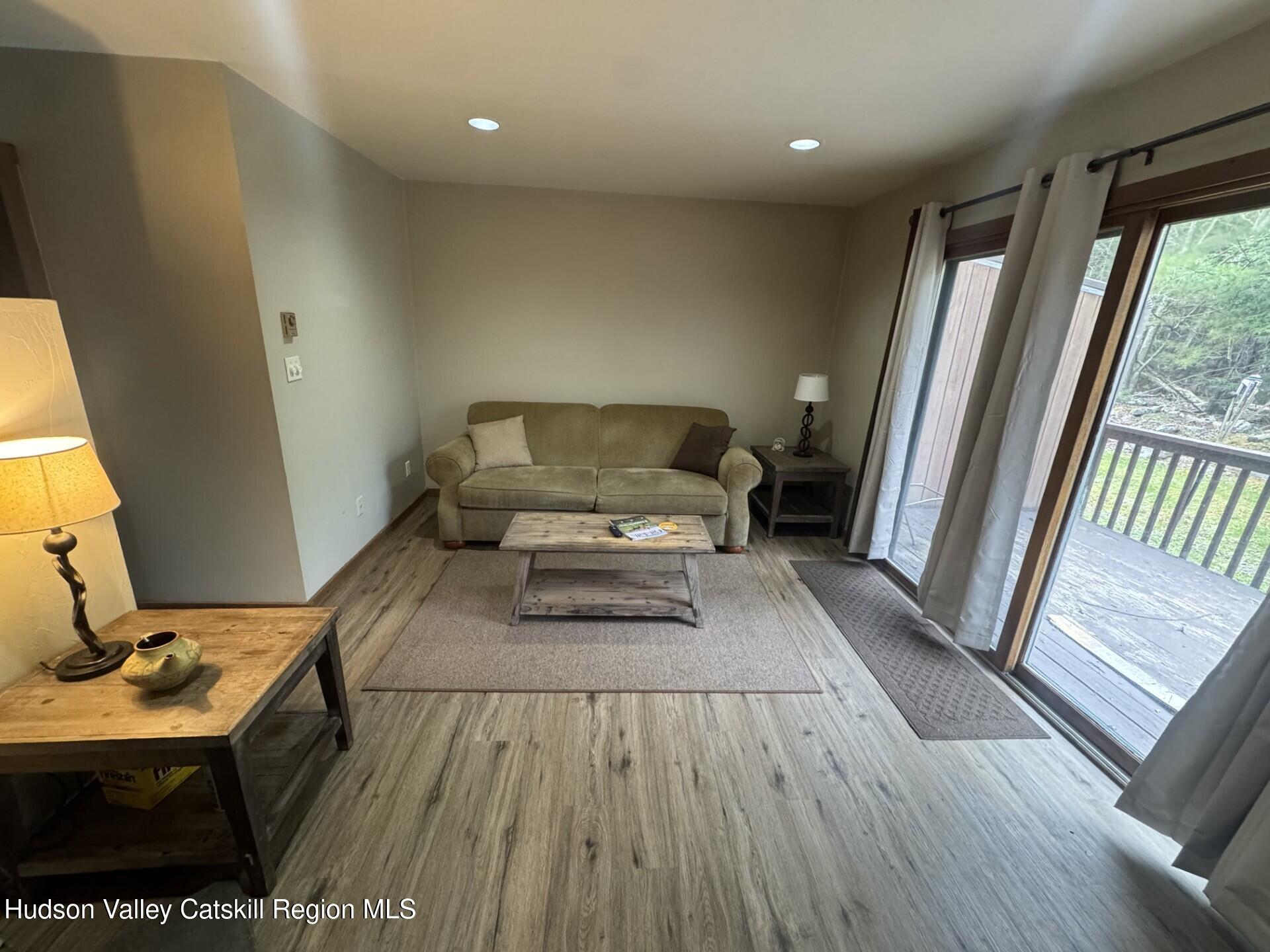 41 Quads Way, Unit 41 Windham, NY 12496 - Photo 4 of 29 964d2d5b-7e13-4471-bbfa-8e8df6cb32f5