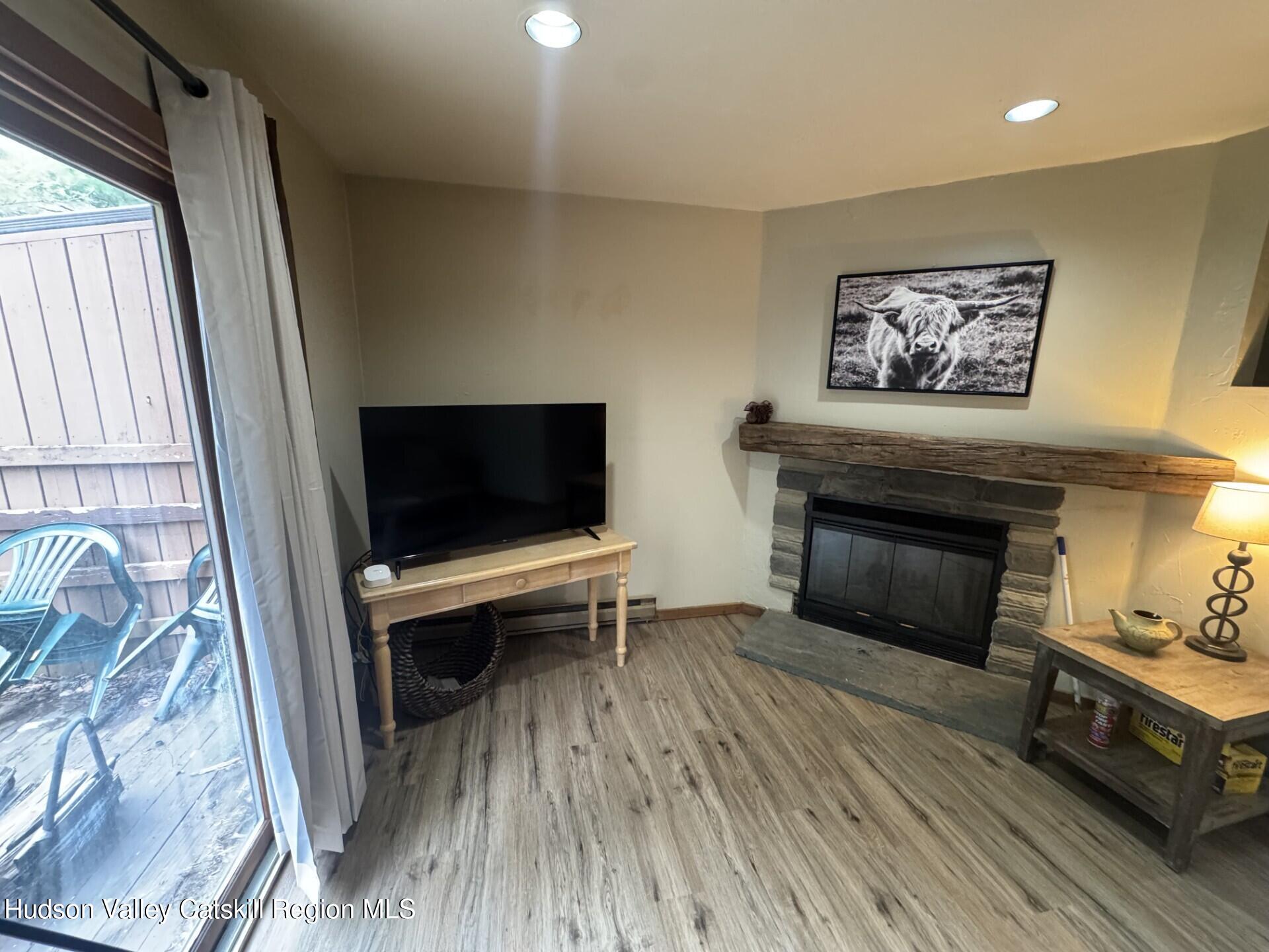 41 Quads Way, Unit 41 Windham, NY 12496 - Photo 5 of 29 420d56b2-2e99-435a-8727-31ff6d6b92dd