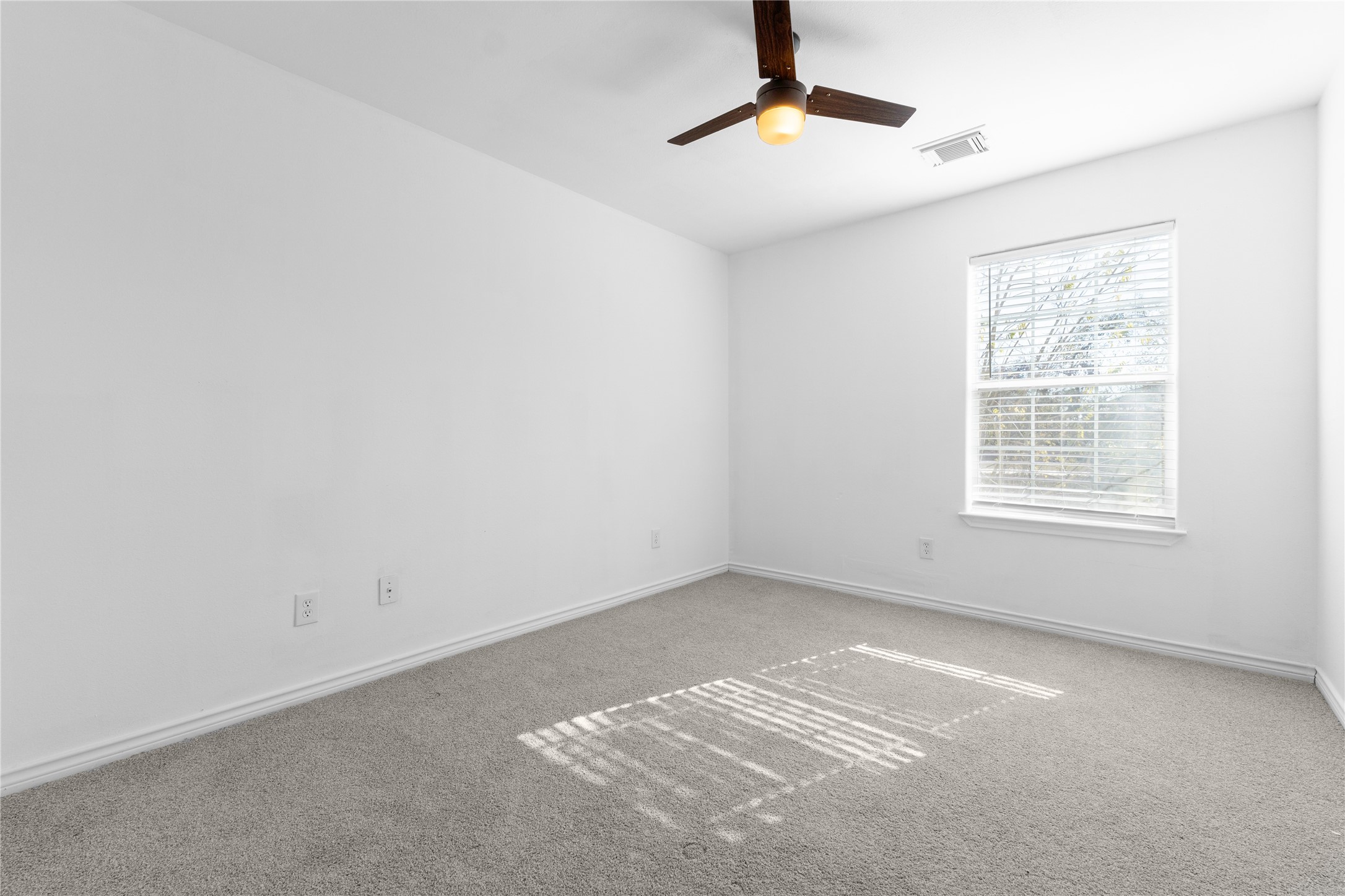 9611 Elmview Place Houston, TX 77080 - Photo 14 of 19