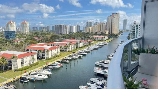 $2,700 | 3029 Northeast 188th Street, Unit 902, Aventura, FL 33180