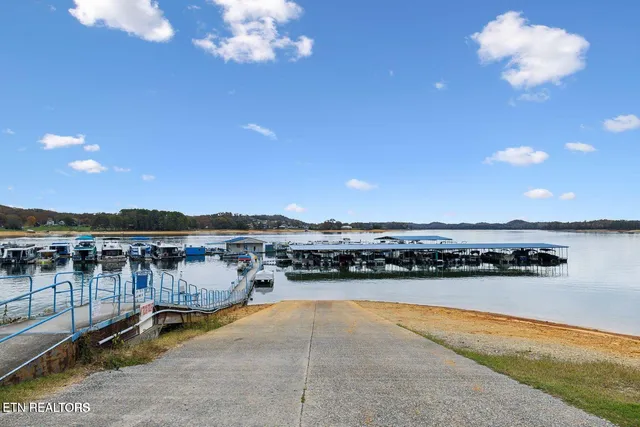 $389,900 | 112 Sandpiper Lane, Bean Station, TN 37708