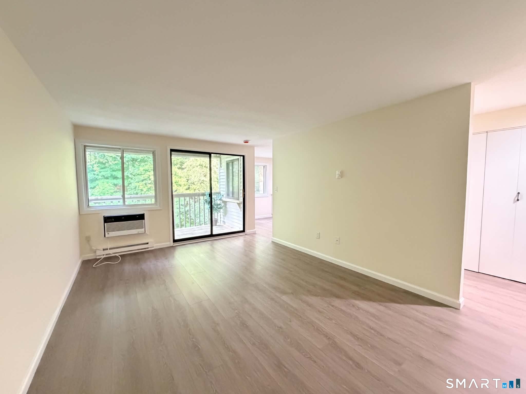 7 Padanaram Road, Unit J243 Danbury, CT 06811 - Photo 5 of 19