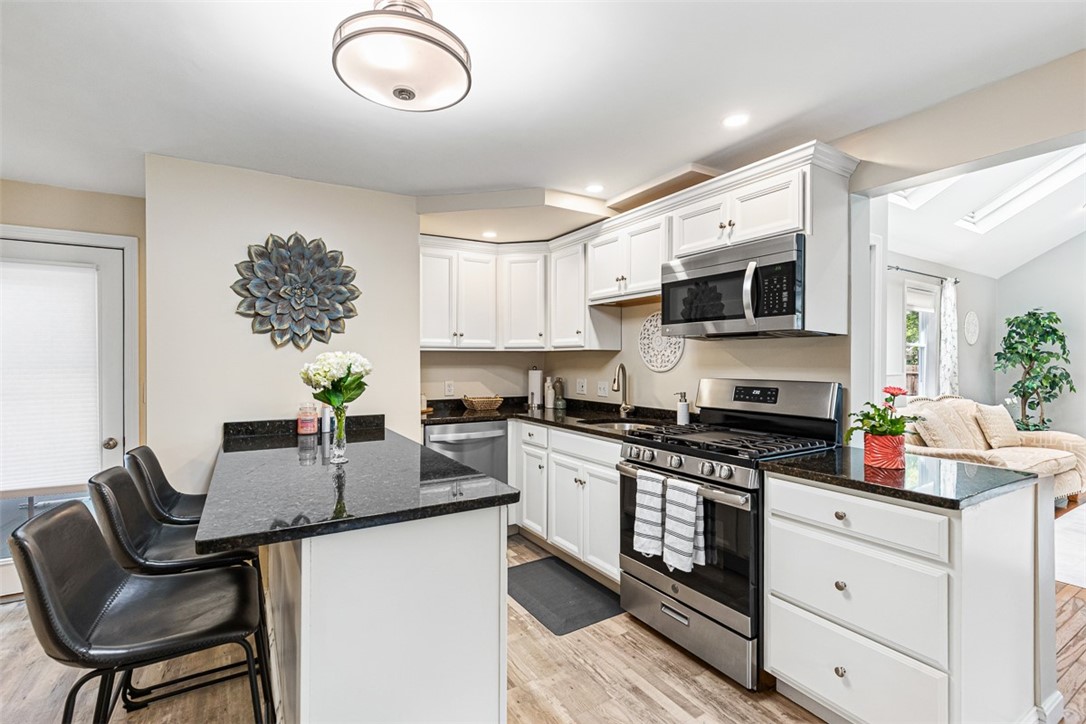 69 Mason Road Barrington, RI 02806 - Photo 16 of 50