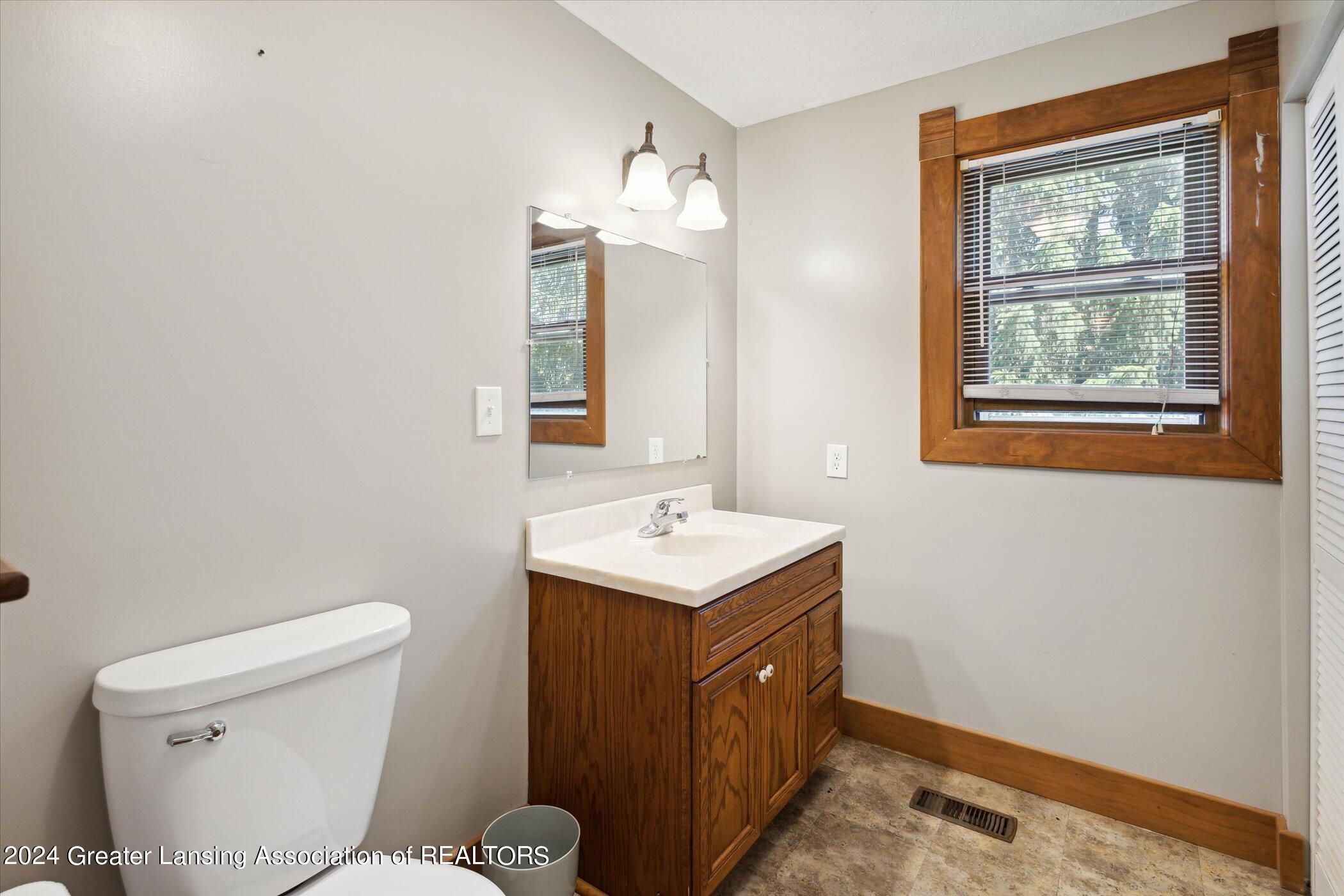 6491 Oneida Road Charlotte, MI 48813 - Photo 30 of 59 Half Bathroom
