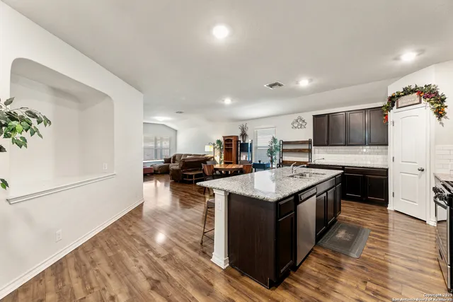 $1,800 | 9711 Bratten Rise, San Antonio, TX 78254