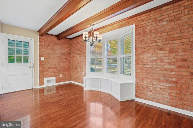 $995,000 | 8802 Stonehaven Court, Rockville, MD 20854