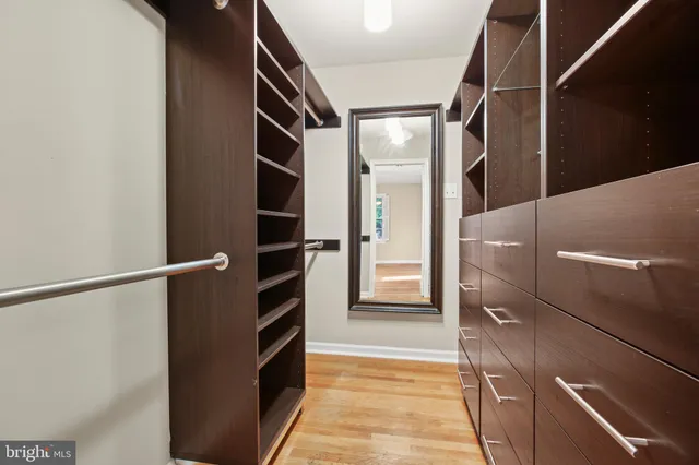 $995,000 | 8802 Stonehaven Court, Rockville, MD 20854