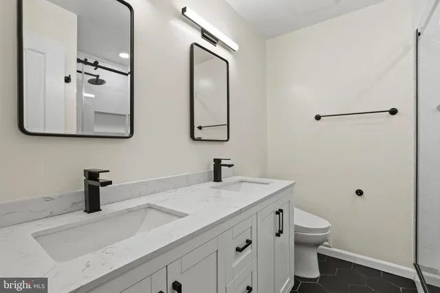 $995,000 | 8802 Stonehaven Court, Rockville, MD 20854