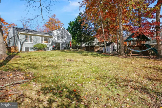 $995,000 | 8802 Stonehaven Court, Rockville, MD 20854