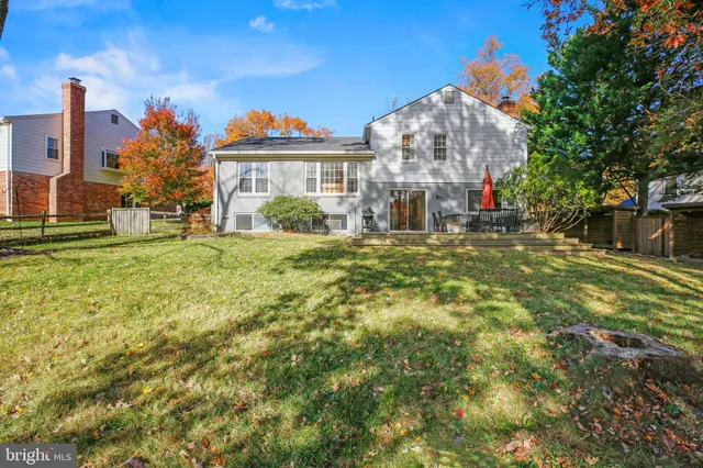 $995,000 | 8802 Stonehaven Court, Rockville, MD 20854