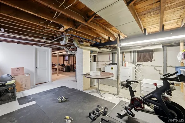 $275,000 | 79 Eiseman Avenue, Tonawanda, NY 14217