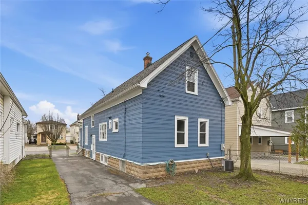 $275,000 | 79 Eiseman Avenue, Tonawanda, NY 14217