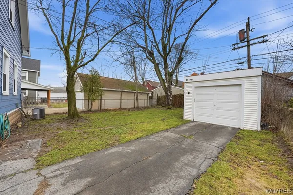 $275,000 | 79 Eiseman Avenue, Tonawanda, NY 14217