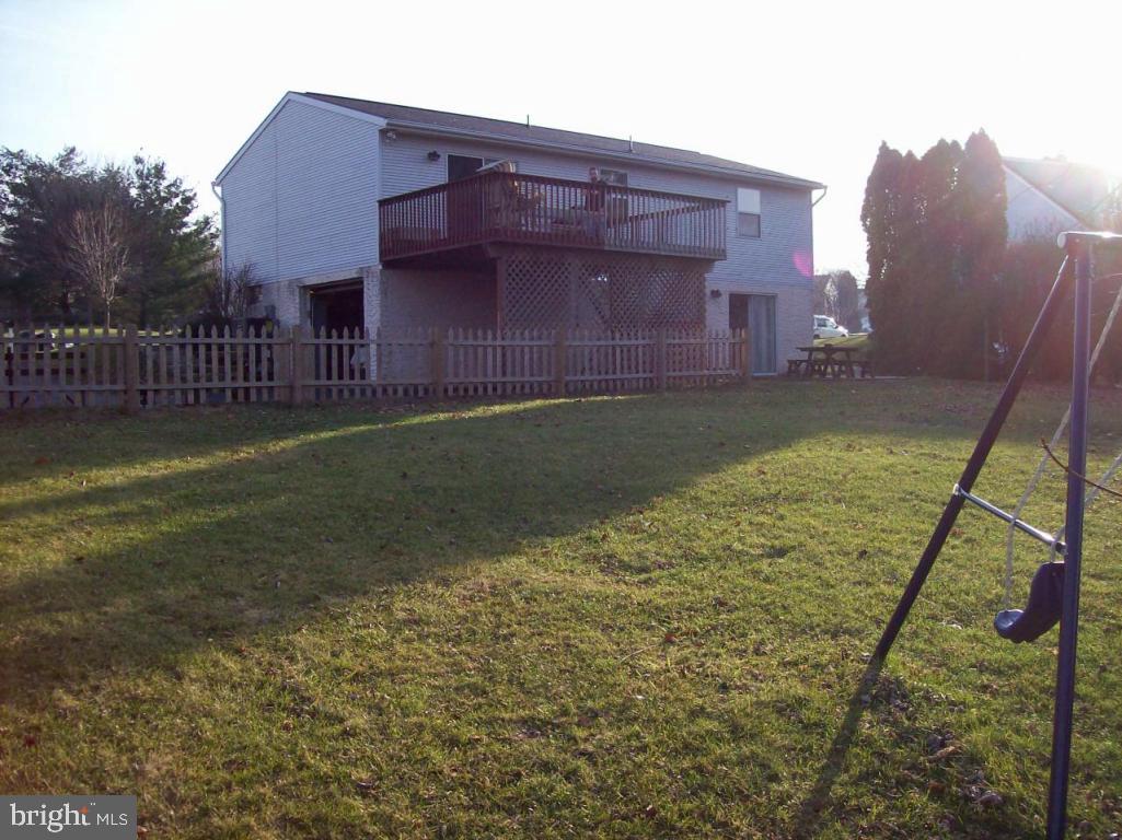 265 Conway Drive Lititz, PA 17543 - Photo 18 of 19 Gallery Image 18