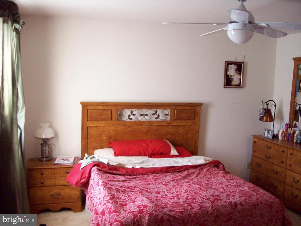 265 Conway Drive Lititz, PA 17543 - Photo 7 of 19 Gallery Image 7