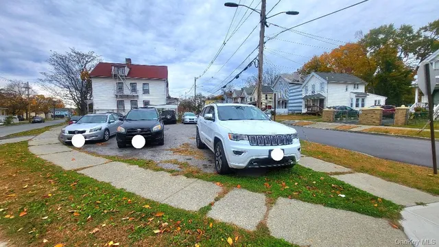 $600,000 | 108 Winnikee Avenue, Poughkeepsie, NY 12601