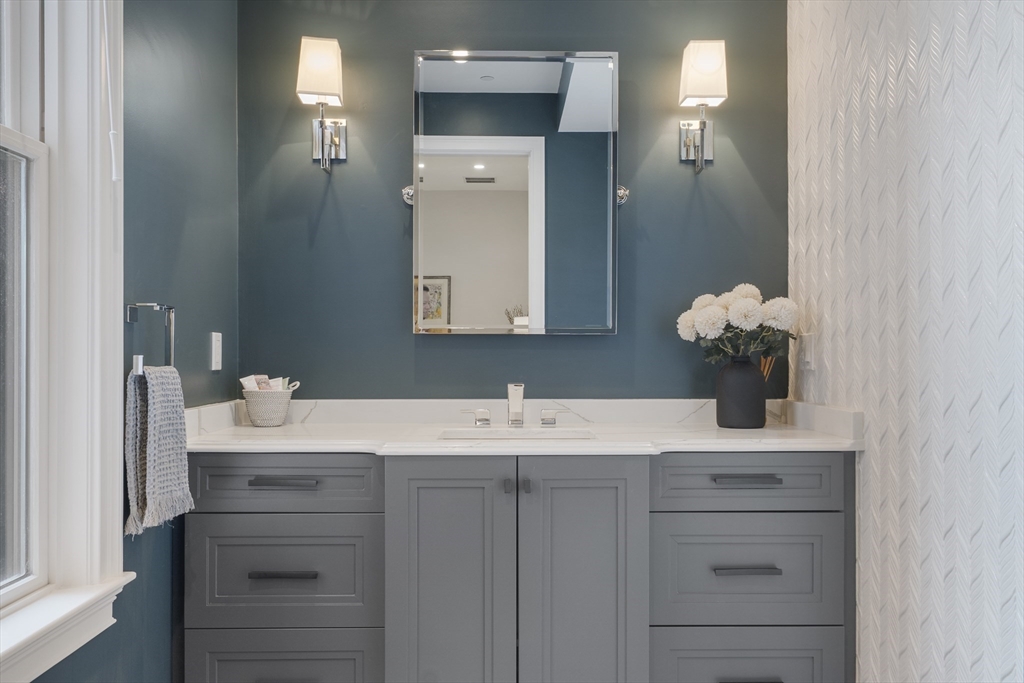 1824 Columbia Road, Unit 2 Boston, MA 02127 - Photo 12 of 41