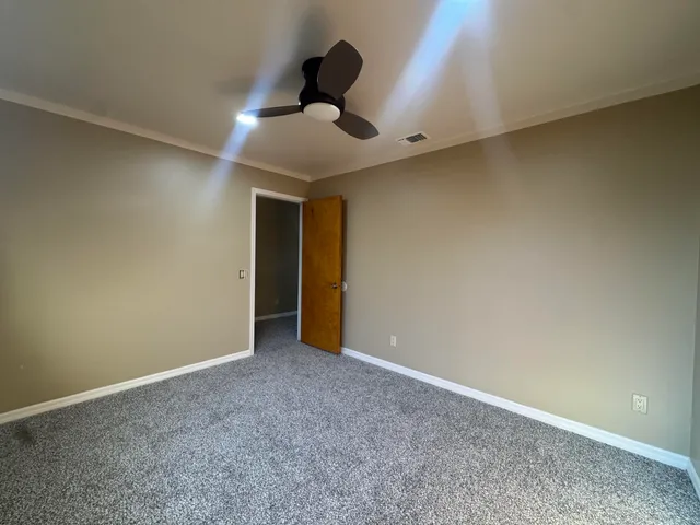 a view of empty room with window