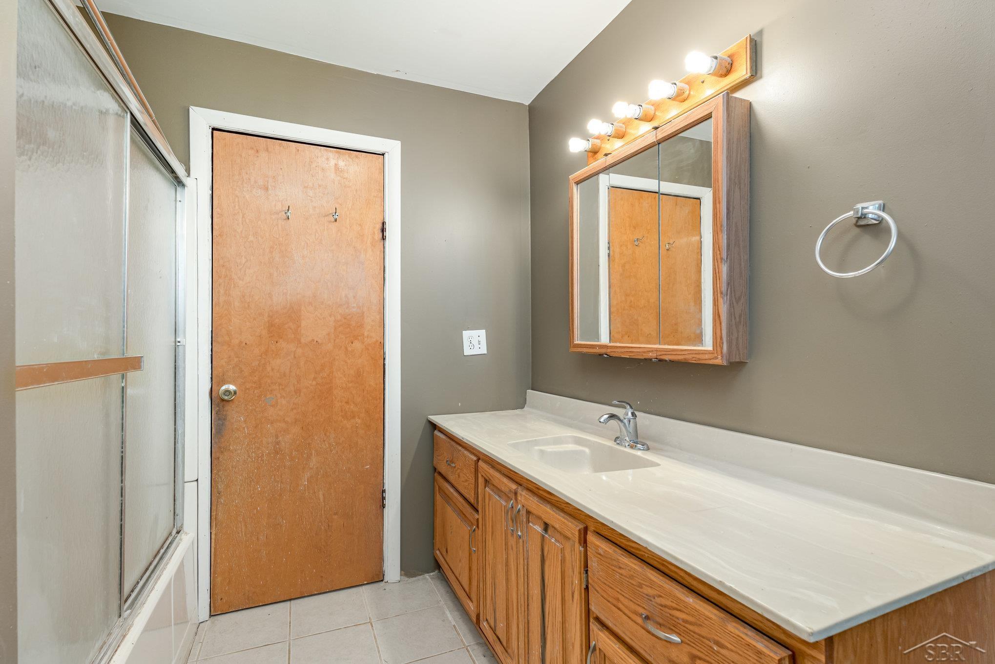 2671 North 8 Mile Road Pinconning, MI 48650 - Photo 16 of 33 50190337-44812334-73D3-4CE2-ACC2-80483A1697D6.JPG