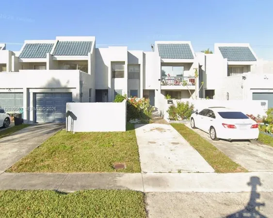 $3,190 | 1817 Northwest 58th Avenue, Unit 22, Lauderhill, FL 33313