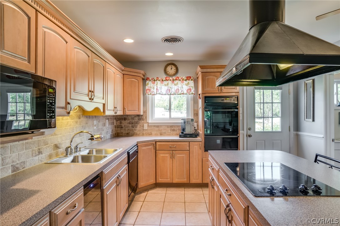 173 Rockingham Road Dunnsville, VA 22454 - Photo 16 of 45 Gallery Image 16