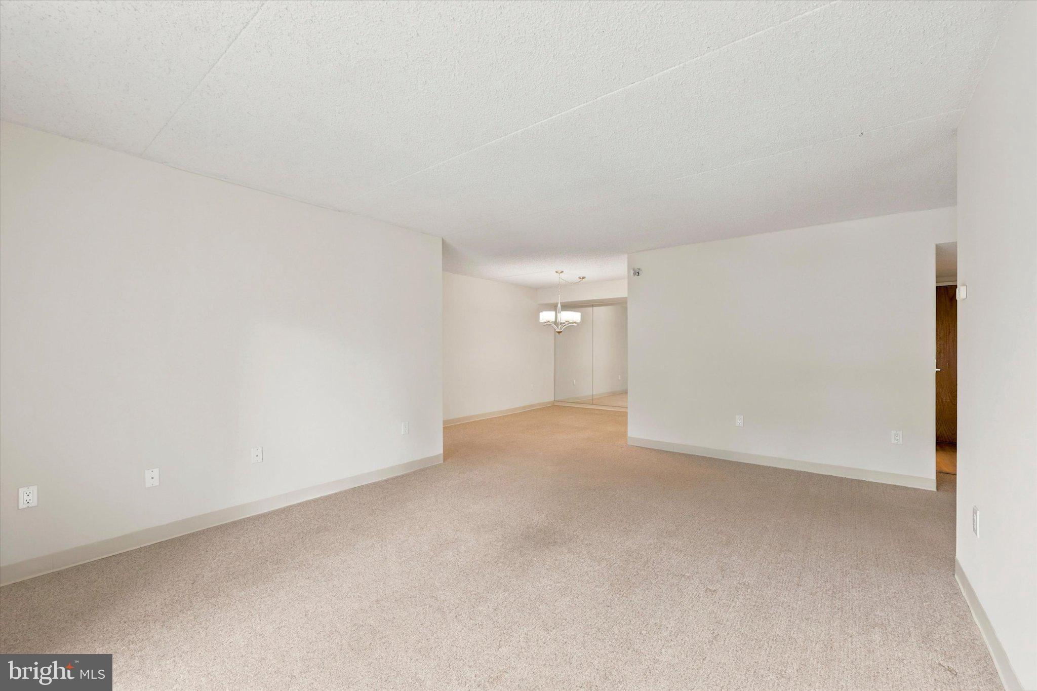 800 Avondale Road, Unit 2K Wallingford, PA 19086 - Photo 21 of 44 Spacious, versatile living area awaits!