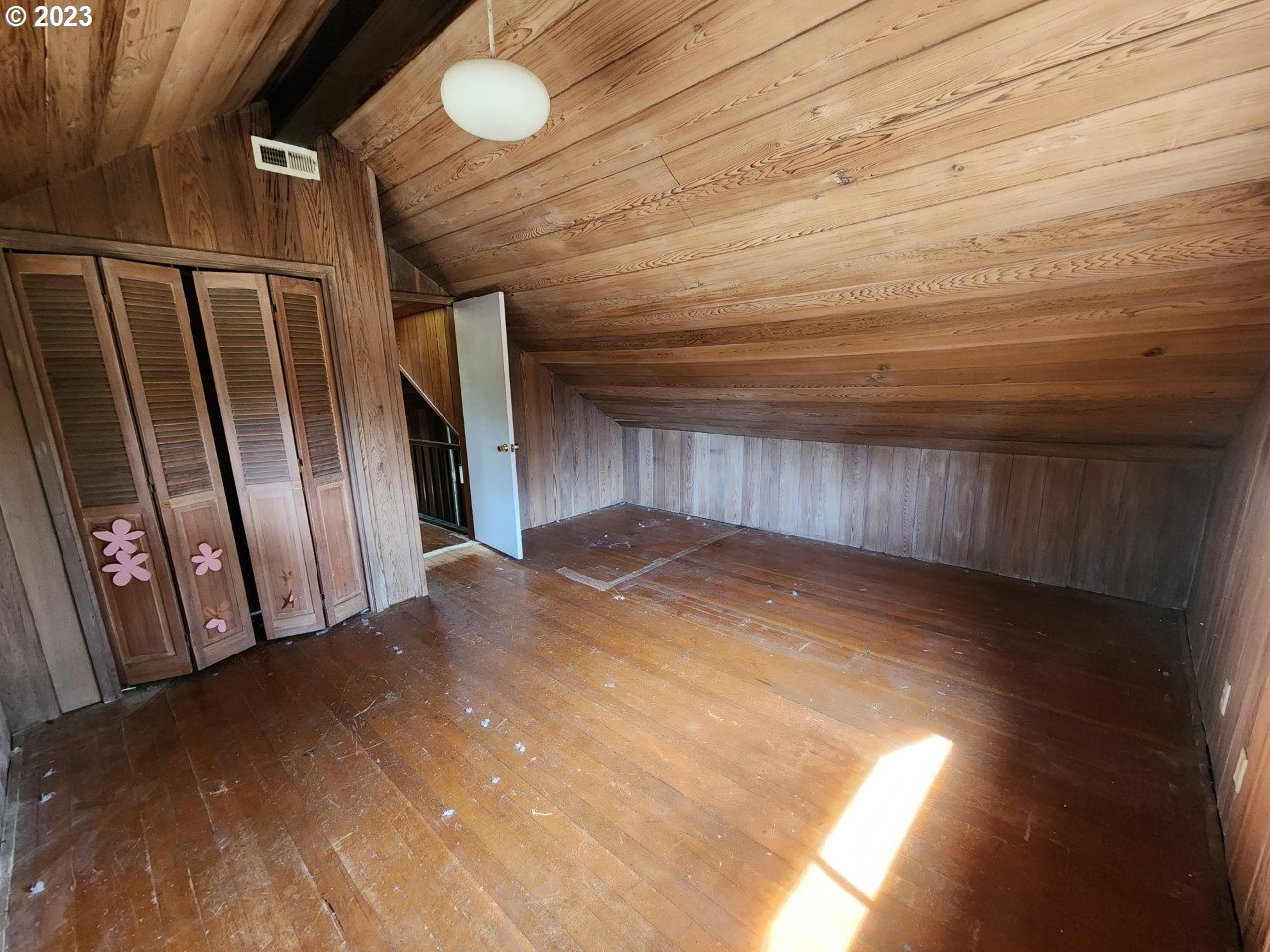 1300 Southeast Ellsworth Road Vancouver, WA 98664 - Photo 4 of 19 Gallery Image 4