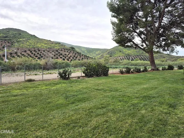 $900,000 | 42036 Village 42, Camarillo, CA 93012