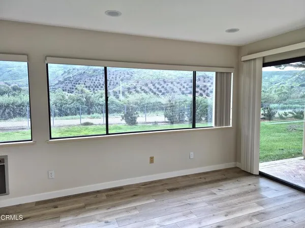$900,000 | 42036 Village 42, Camarillo, CA 93012