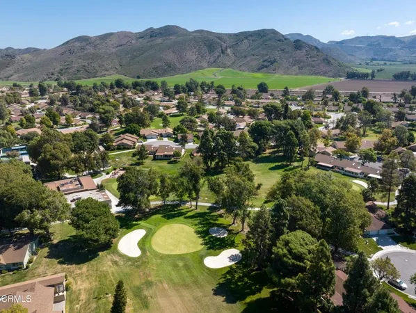 $900,000 | 42036 Village 42, Camarillo, CA 93012