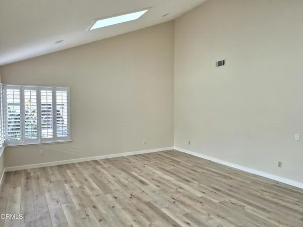 $900,000 | 42036 Village 42, Camarillo, CA 93012