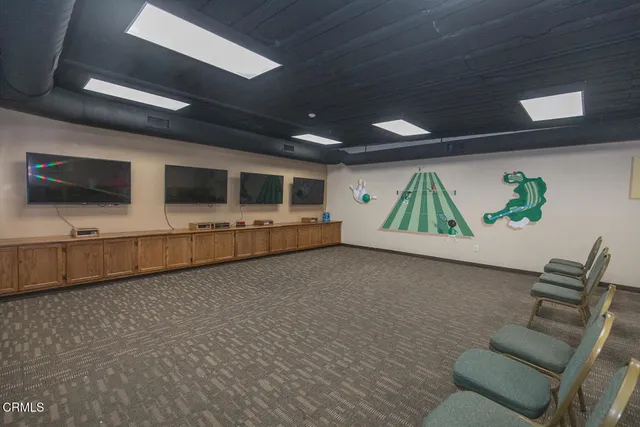 $900,000 | 42036 Village 42, Camarillo, CA 93012