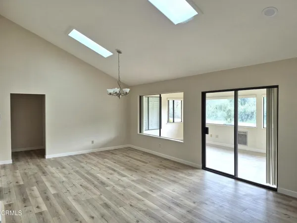 $900,000 | 42036 Village 42, Camarillo, CA 93012
