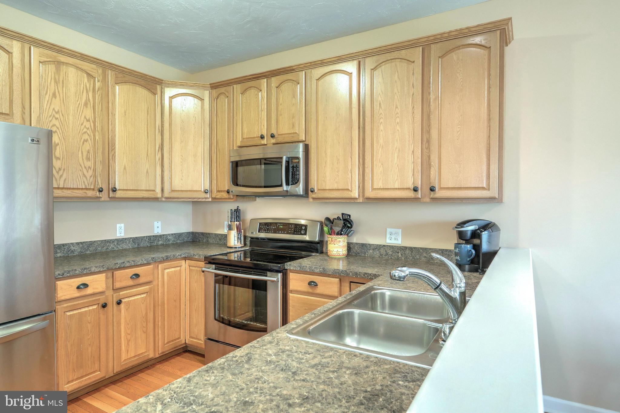 203 Maple Drive Hanover, PA 17331 - Photo 8 of 36 Gallery Image 8