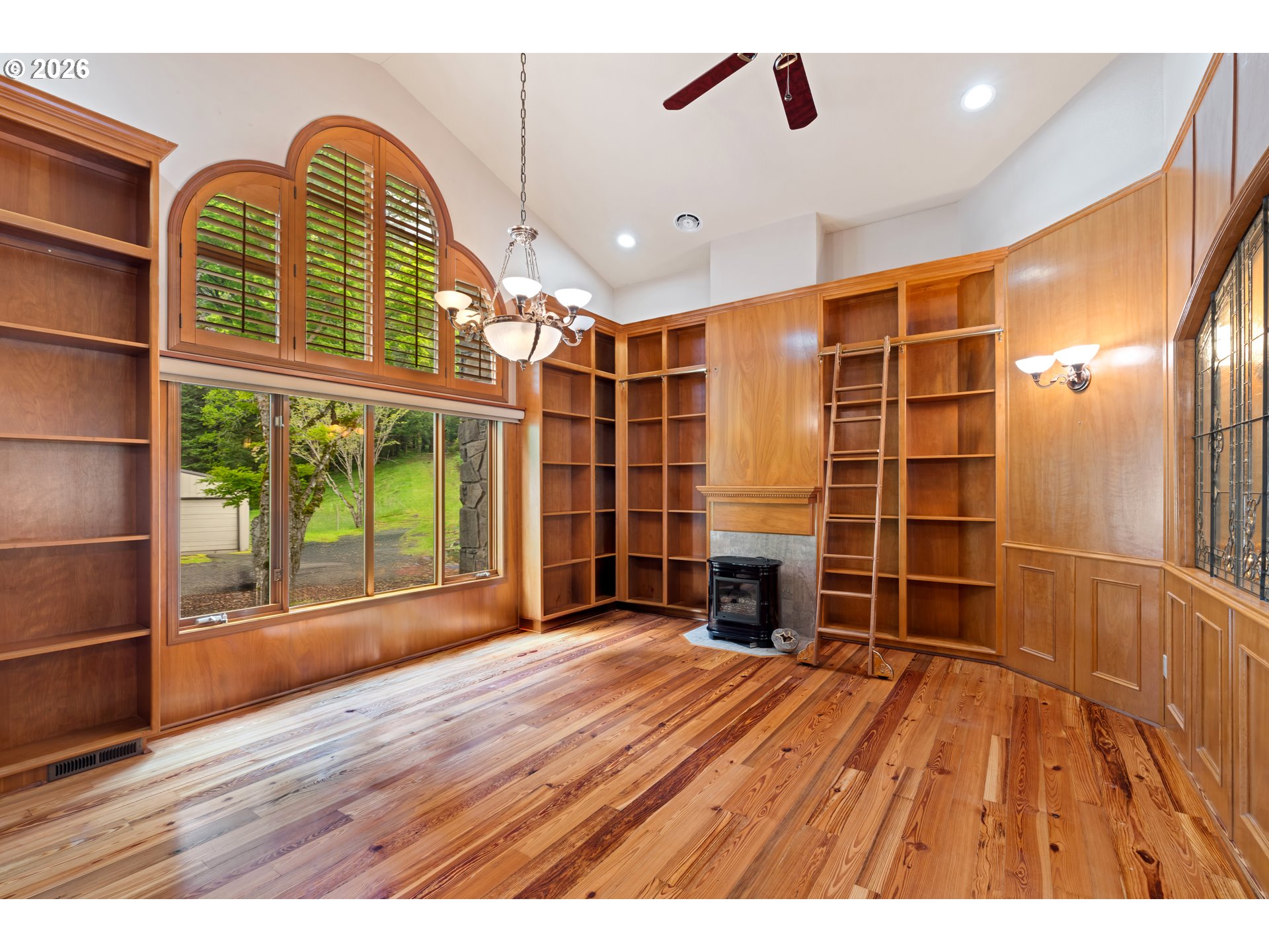 262 Beacon Highland Road East Stevenson, WA 98648 - Photo 12 of 48