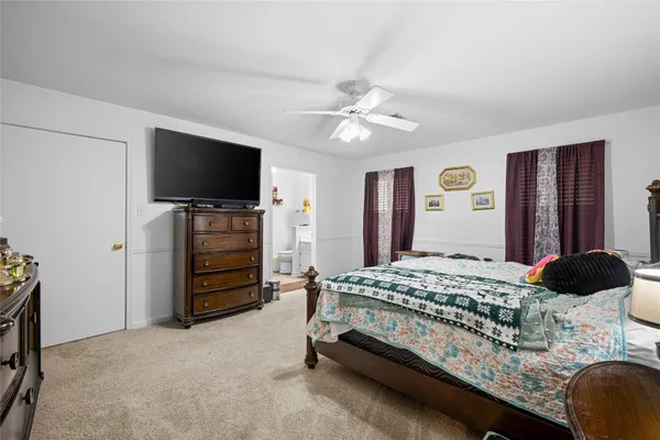 $315,000 | 417 South Faires Street, Flatonia, TX 78941