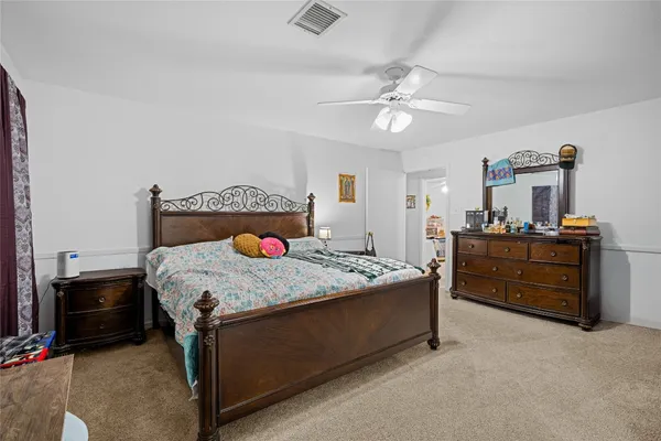 $315,000 | 417 South Faires Street, Flatonia, TX 78941