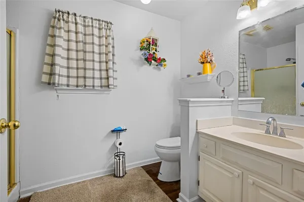 $315,000 | 417 South Faires Street, Flatonia, TX 78941