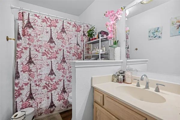 $315,000 | 417 South Faires Street, Flatonia, TX 78941