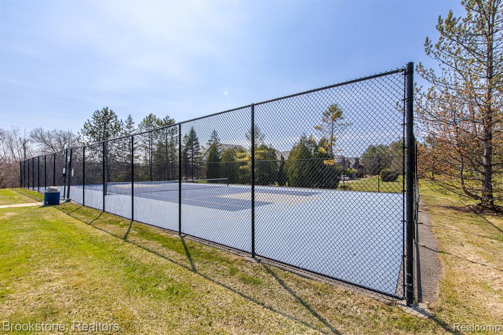 5292 Brookemonte Circle Rochester, MI 48306 - Photo 49 of 55