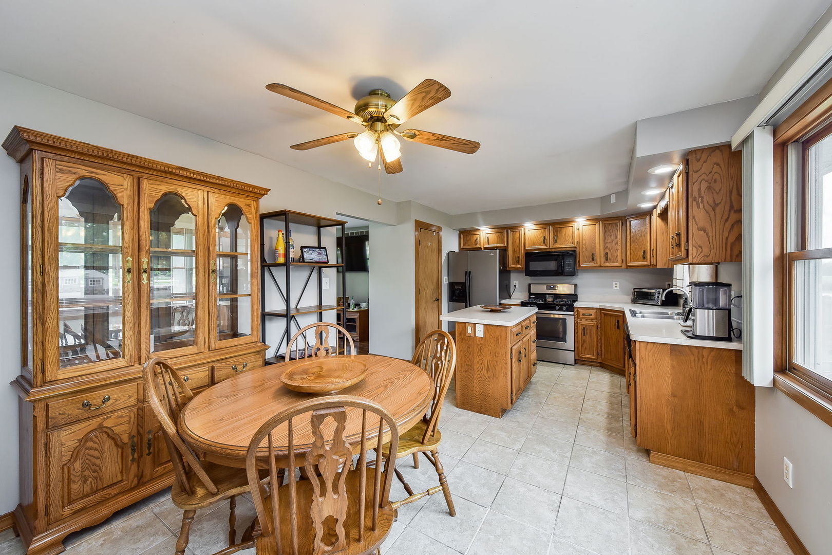 2898 North 4639th Road Sandwich, IL 60548 - Photo 6 of 25