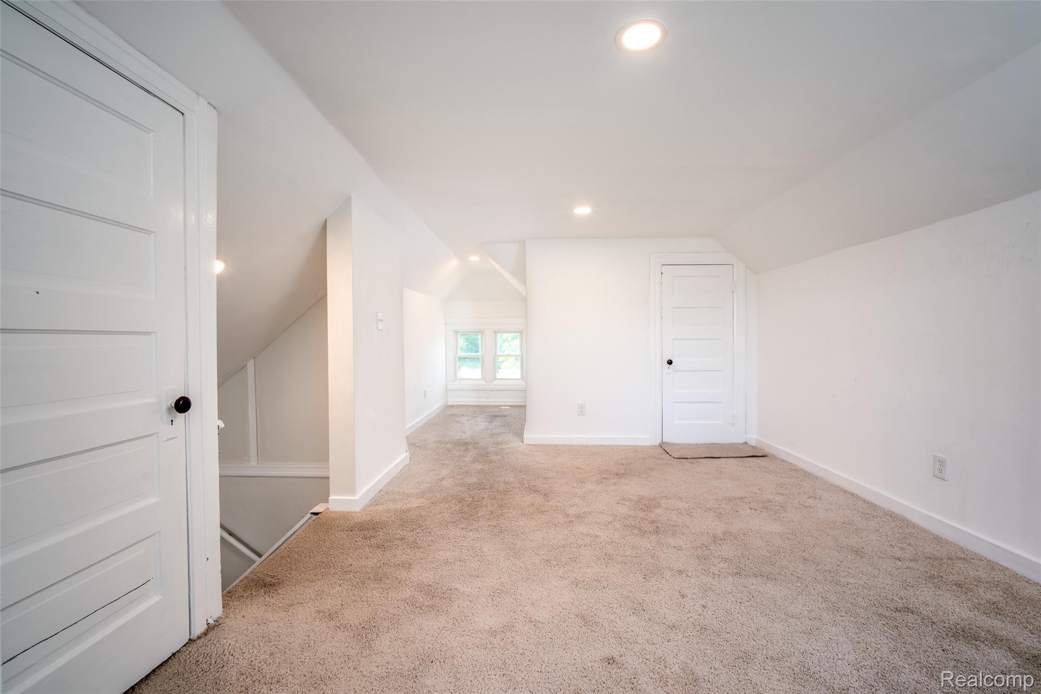708 Webb Street Detroit, MI 48202 - Photo 21 of 32 21.jpg