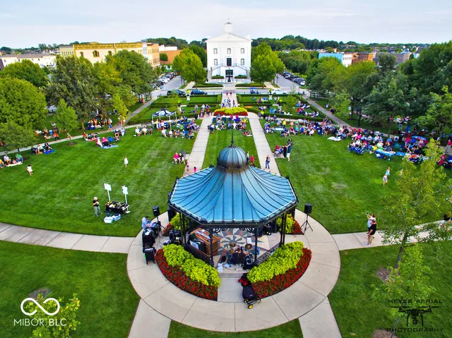 $3,950 | 2068 Broughton Street, Carmel, IN 46032