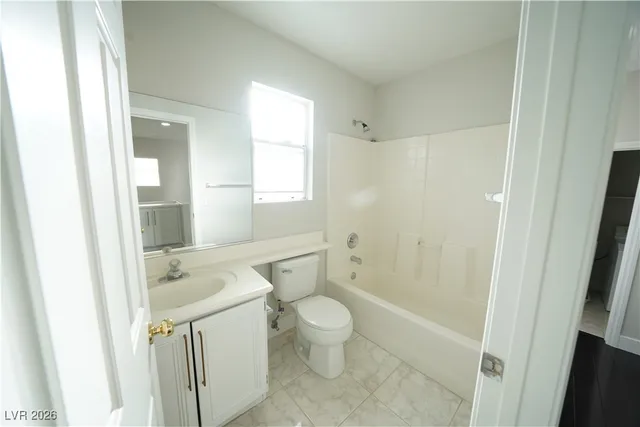 $2,695 | 9813 Cordova Vista Court, Las Vegas, NV 89183