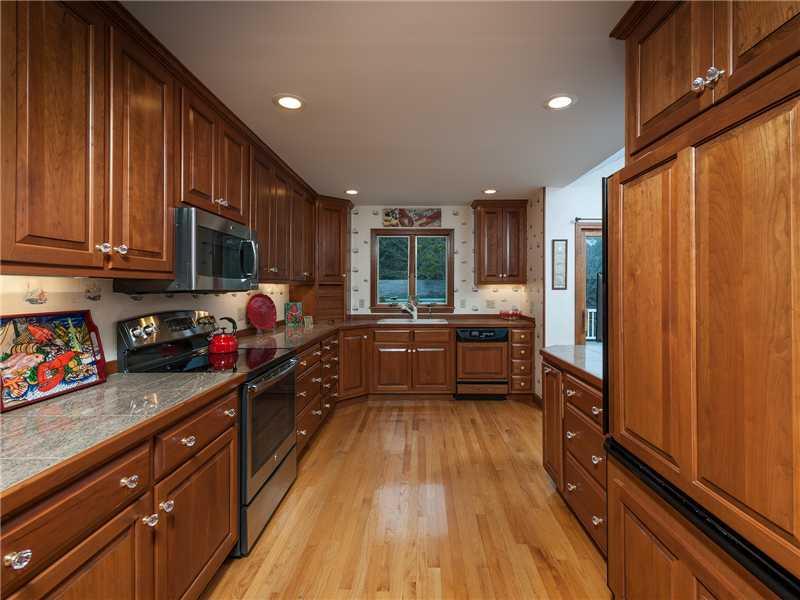 82 Nubble Road York, ME 03909 - Photo 14 of 25 Kitchen.