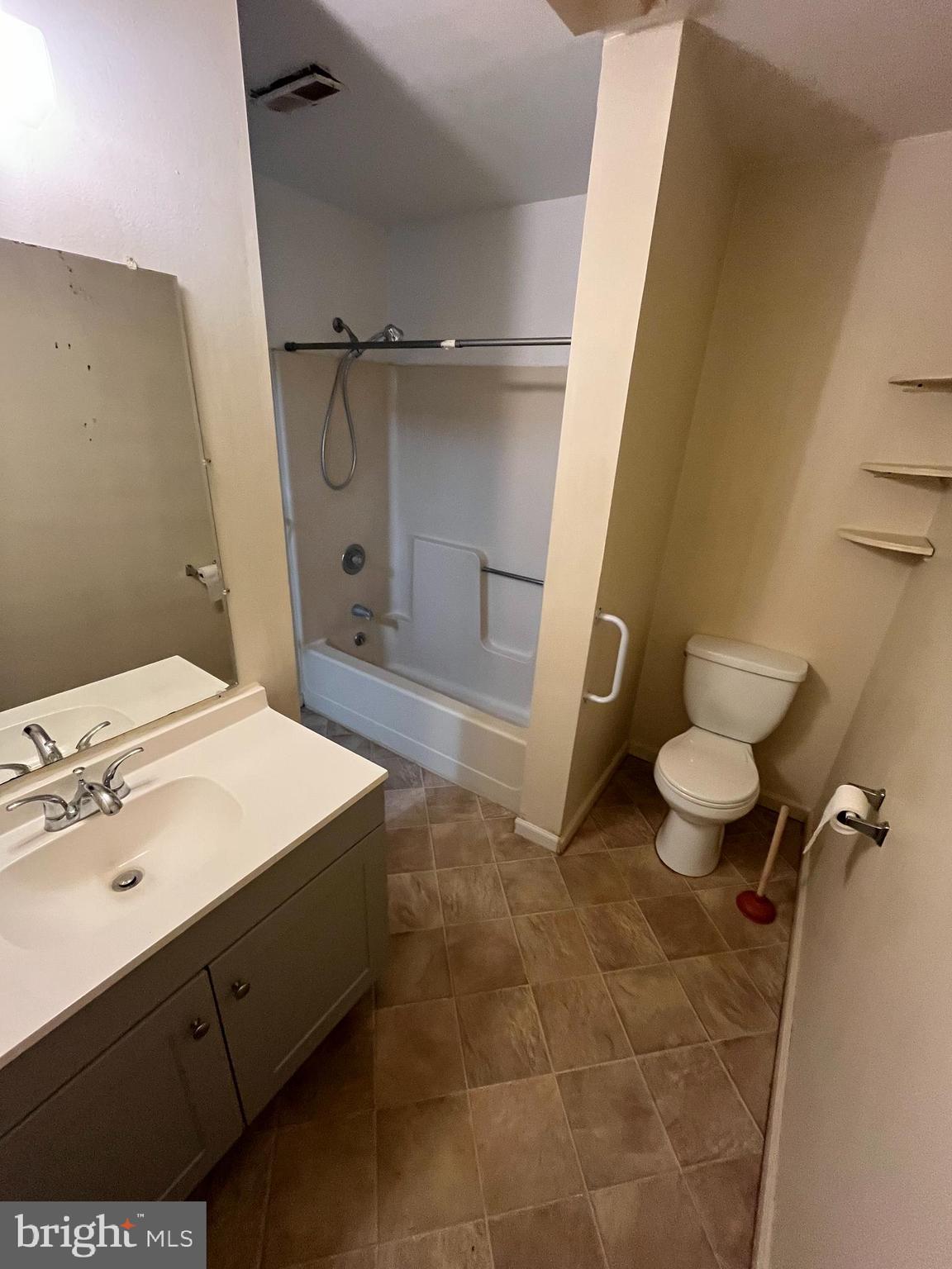 42 Commerce Street, Unit B2 Harrington, DE 19952 - Photo 10 of 11