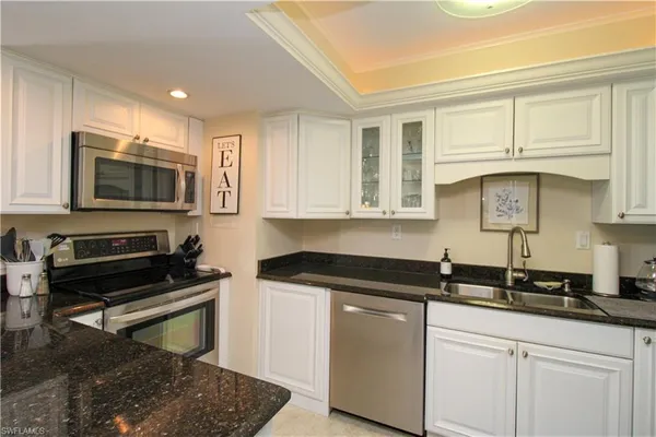 $13,000 | 3443 Gulf Shore Boulevard North, Unit 213, Naples, FL 34103