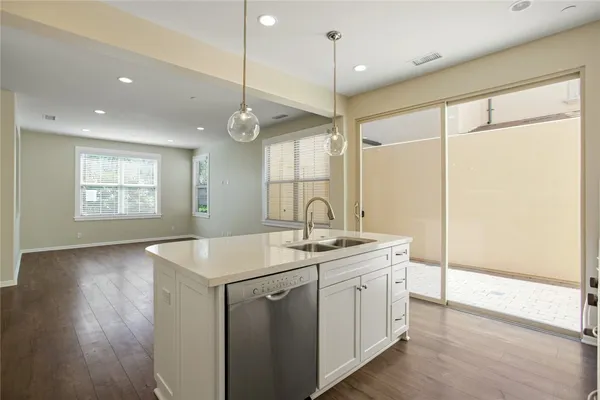 $4,595 | 55 Jade Flower, Irvine, CA 92620