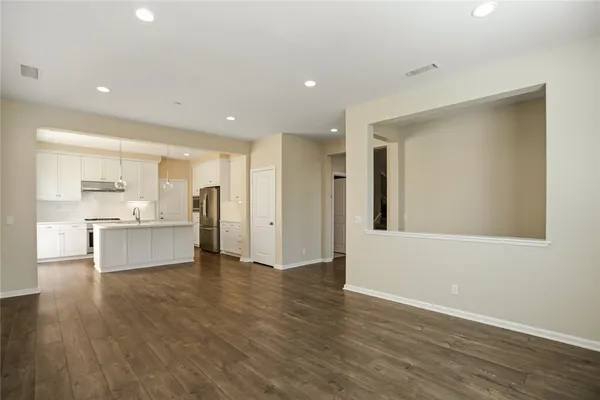 $4,595 | 55 Jade Flower, Irvine, CA 92620